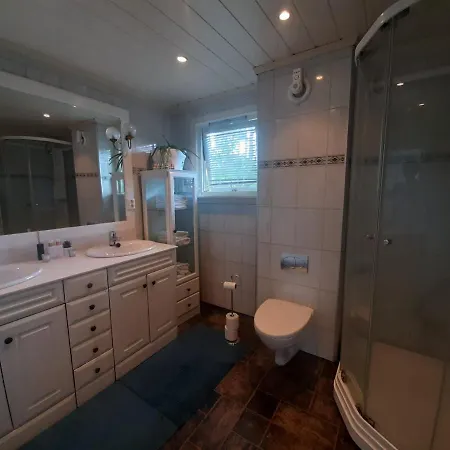 Cosy Family With Pool Ferienhaus