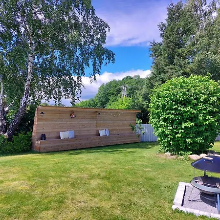Cosy Family With Pool *
